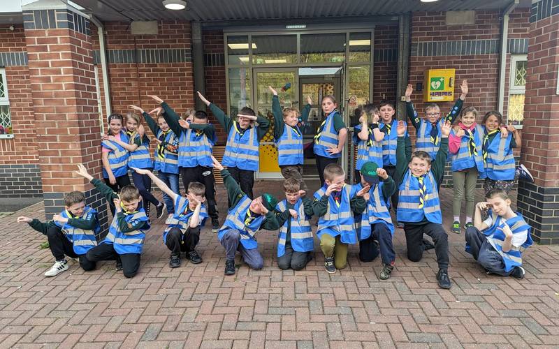 ​Supply Technologies Donates Hi-Vis Vests to Scouts Group